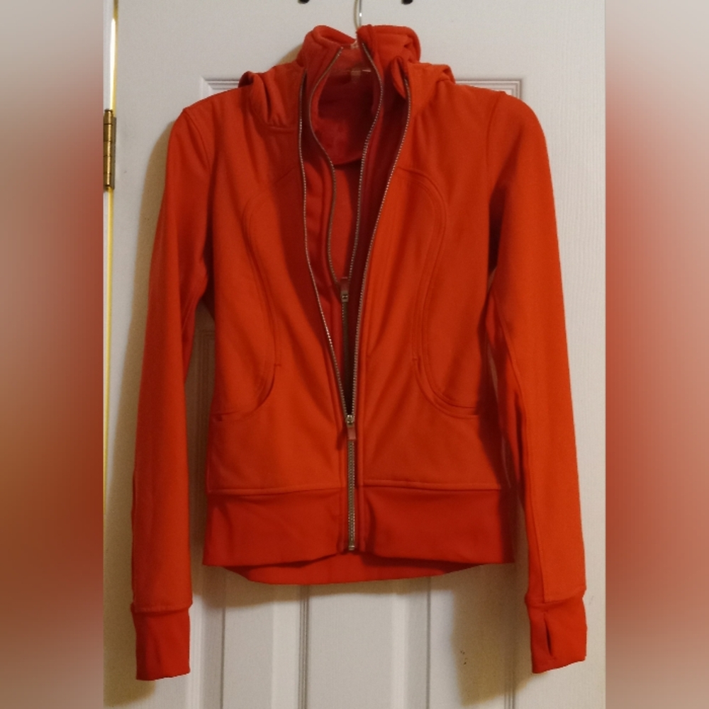 Lululemon Full Zipper Front Jacket Size 2 Coral/Orange color